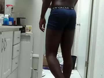 Heblack Chaturbate stream image from November 28, 2025
