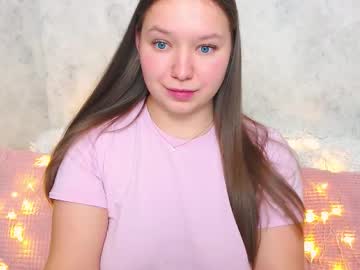 Wet__Molly Chaturbate stream image from November 28, 2025