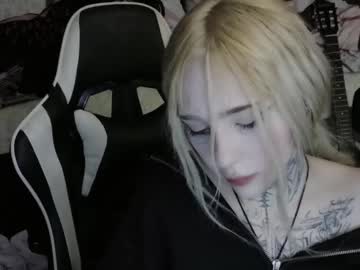 Dust1rl Chaturbate stream image from November 28, 2025