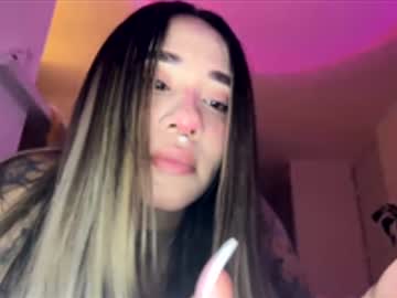Pink_Quarz Chaturbate stream image from November 28, 2025