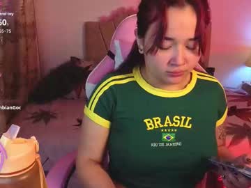 Leakitten_ Chaturbate stream image from November 29, 2025