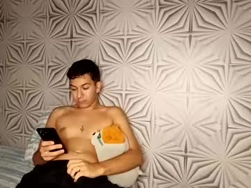 Philip_Russo Chaturbate stream image from November 29, 2025