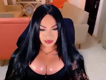 Valentinaxqueen Chaturbate stream image from November 29, 2025