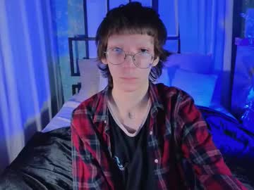 Tommiehi Chaturbate stream image from November 29, 2025
