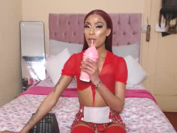 Kyliebbc Chaturbate stream image from November 29, 2025