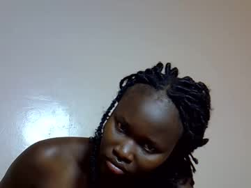 Flowerdiva002 Chaturbate stream image from November 29, 2025