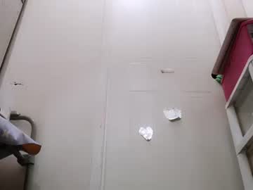 Victoria_Vuitton Chaturbate stream image from November 29, 2025