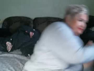 Lanacat555 Chaturbate stream image from November 29, 2025