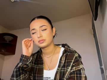 Pricillalivsey Chaturbate stream image from November 29, 2025