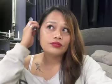 Chinhartes Chaturbate stream image from November 29, 2025