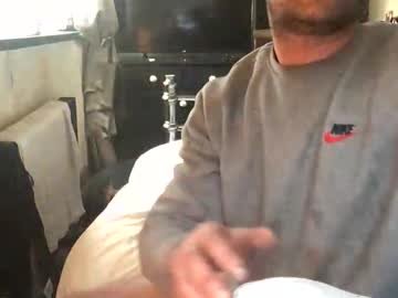 Gudbeaver Chaturbate stream image from November 29, 2025
