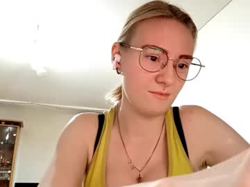 Norinebaeza Chaturbate stream image from November 29, 2025