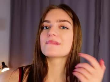 Sarakinsly Chaturbate stream image from November 29, 2025