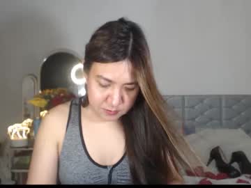 Stellahugets Chaturbate stream image from November 29, 2025