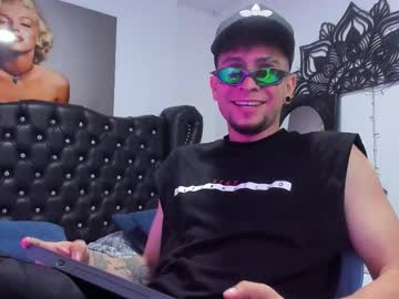Valentinoo_10 Chaturbate stream image from November 29, 2025
