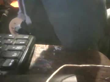 Adam000985057 Chaturbate stream image from November 29, 2025