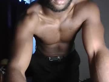Clouvo Chaturbate stream image from November 29, 2025