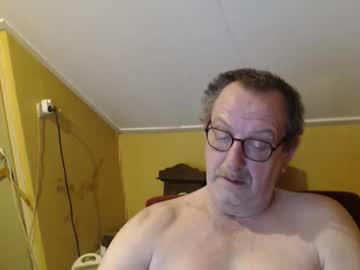 Destelp Chaturbate stream image from November 30, 2025