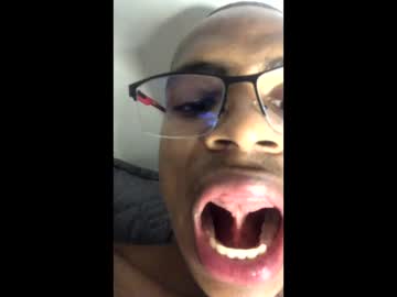 Dennis_Cort Chaturbate stream image from November 30, 2025