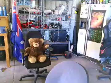 Kimintheshed Chaturbate stream image from November 30, 2025