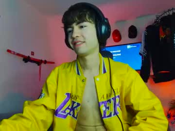 T0n3r Chaturbate stream image from November 30, 2025