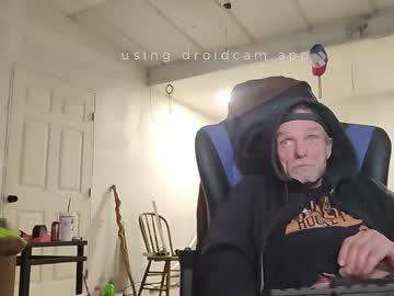 Wsmfpfam Chaturbate stream image from November 30, 2025