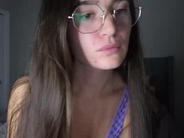Bambifarrina Chaturbate stream image from November 30, 2025