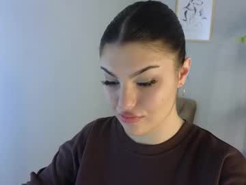 Ciara_Denno Chaturbate stream image from November 30, 2025