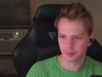 Forever_Broken Chaturbate stream image from November 30, 2025