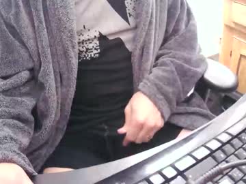 Kaduraska Chaturbate stream image from November 30, 2025
