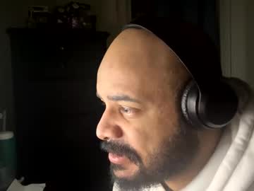 Popfizzt Chaturbate stream image from November 30, 2025