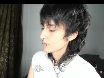 Ottoyan_ Chaturbate stream image from November 30, 2025