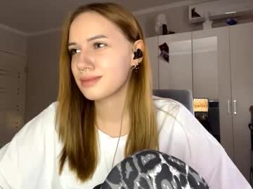 Paulinelejune Chaturbate stream image from November 30, 2025