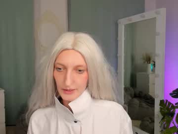 Viktoriaclarrk Chaturbate stream image from November 30, 2025