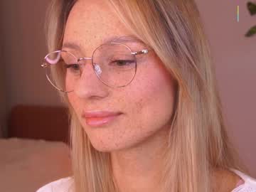 Artease Chaturbate stream image from November 30, 2025