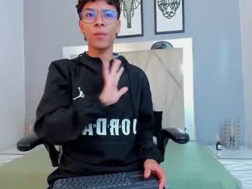 Adams_Bobby Chaturbate stream image from November 30, 2025