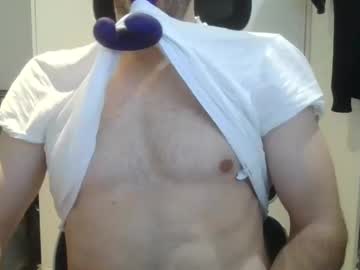Enzoleozi1991 Chaturbate stream image from November 30, 2025
