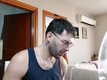 Boy_Aroundtheworld Chaturbate stream image from November 30, 2025