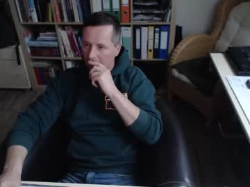 Maddmax8 Chaturbate stream image from November 30, 2025