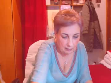 Kira9476 Chaturbate stream image from November 30, 2025