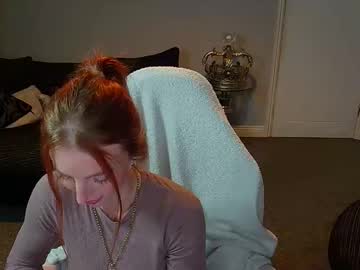 Red_Firesquirt Chaturbate stream image from November 30, 2025