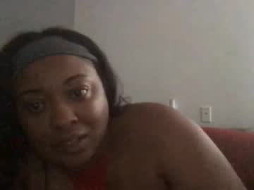 Shelbybabyxo Chaturbate stream image from November 30, 2025