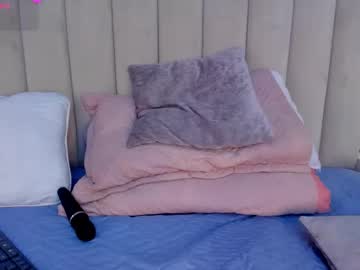 Melanie_Hillz Chaturbate stream image from November 30, 2025