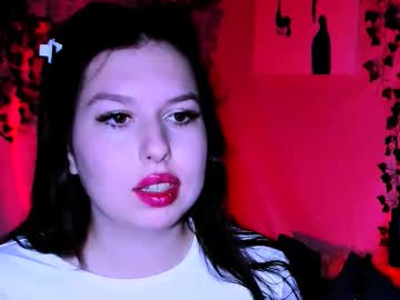 Chloericci Chaturbate stream image from November 30, 2025