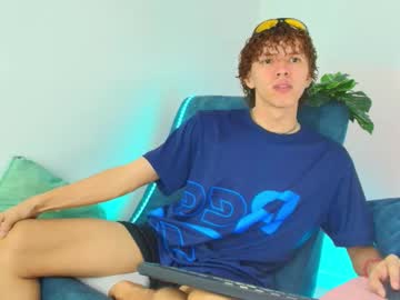Austin_Collinsxx Chaturbate stream image from November 30, 2025