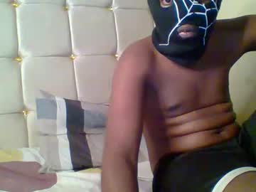 Highmoan Chaturbate stream image from November 30, 2025