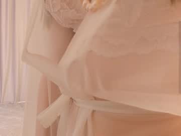 Jinatess Chaturbate stream image from November 30, 2025