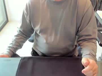 Fhetzl Chaturbate stream image from November 30, 2025