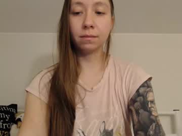 Lavvvenda Chaturbate stream image from November 30, 2025
