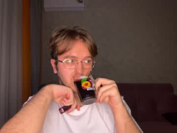 Nikceline Chaturbate stream image from November 30, 2025